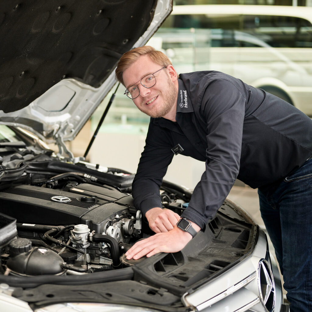 Mercedes-Benz - Inspektion und Wartung