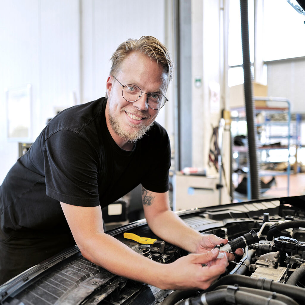 Mercedes-Benz - Inspektion und Wartung