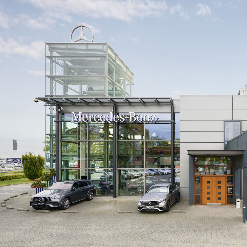 Mercedes-Benz Showroom Kevelaer der Herbrand Gruppe