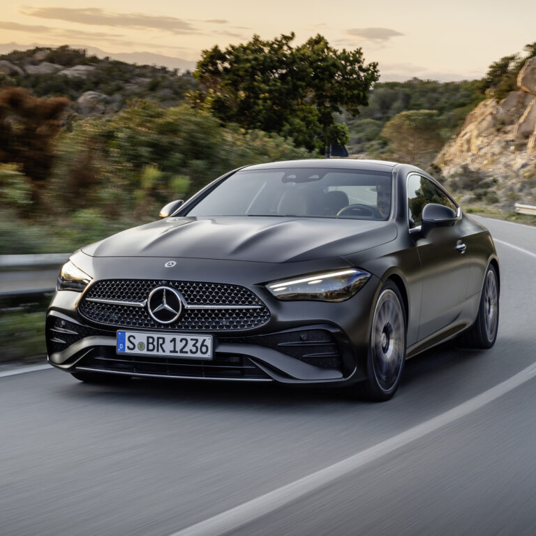 CLE Coupé in Landschaft