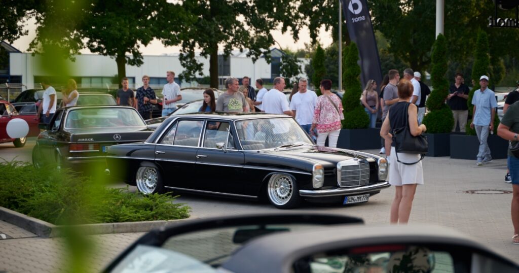 Benz, Food & Friends