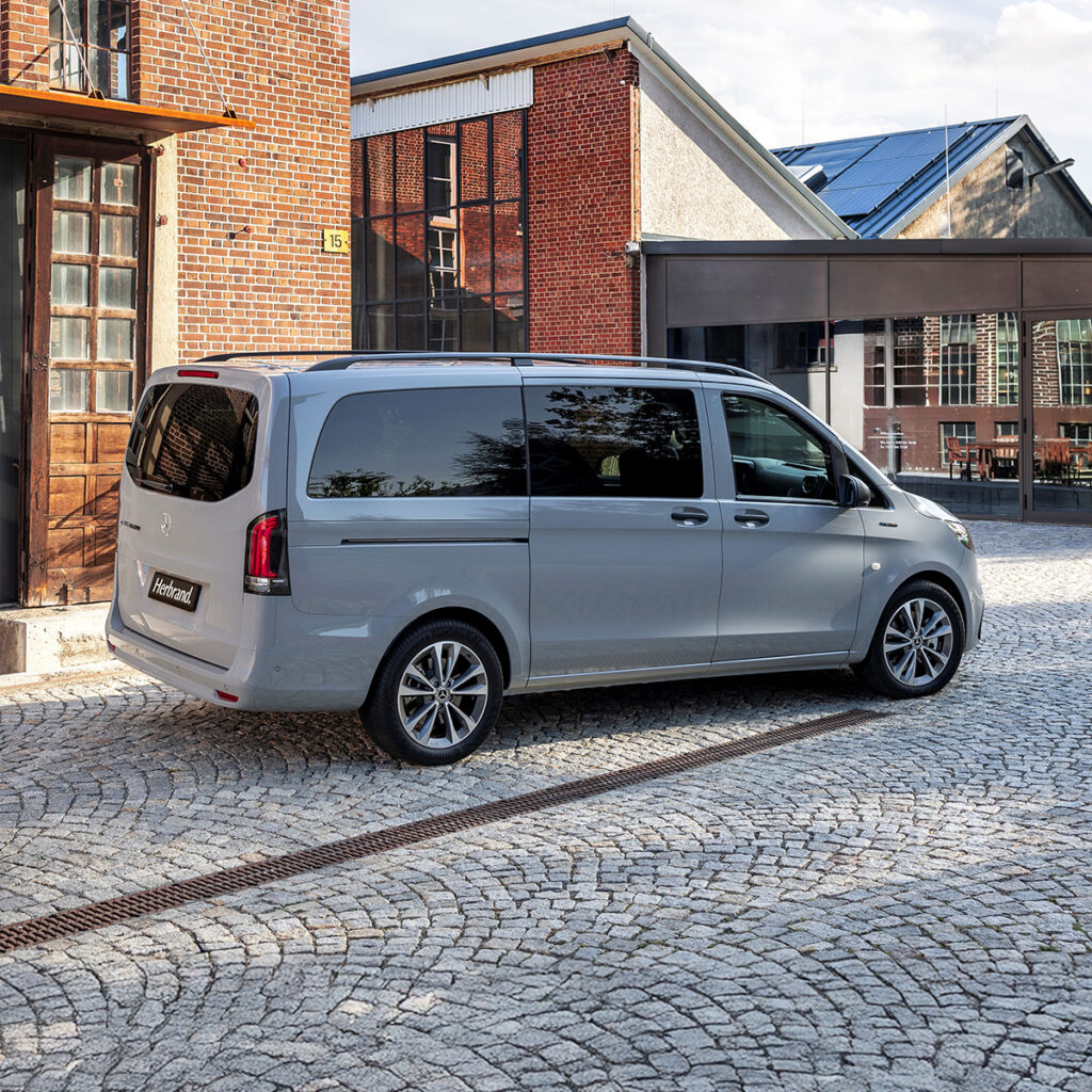Mercedes-Benz eVito Tourer in Extralang – elektrisch, komfortabel und vielseitig für den professionellen Personentransport.
