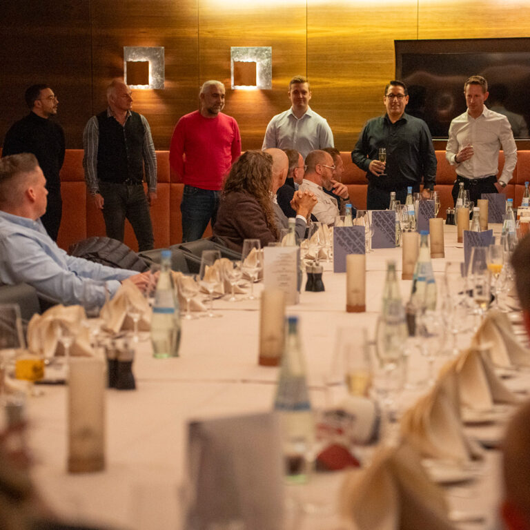 Exklusives Drivers Dinner in der Skylounge des Nürburgring Congress Hotels