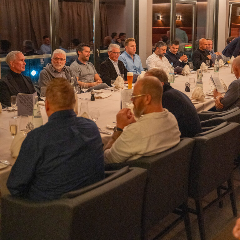 Exklusives Drivers Dinner in der Skylounge des Nürburgring Congress Hotels