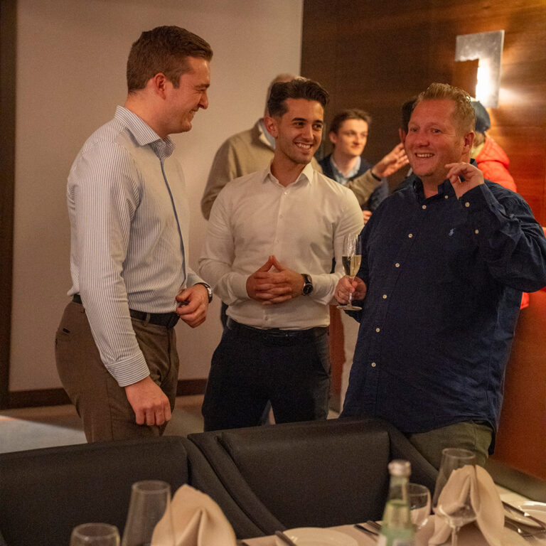 Herbrand Rennstreckentraining Drivers Dinner Empfang zum Abendessen