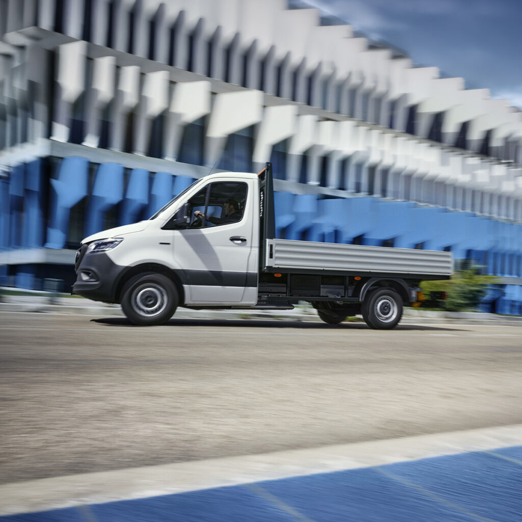 eSprinter-Pritsche-KZM-2026_Tablet-1