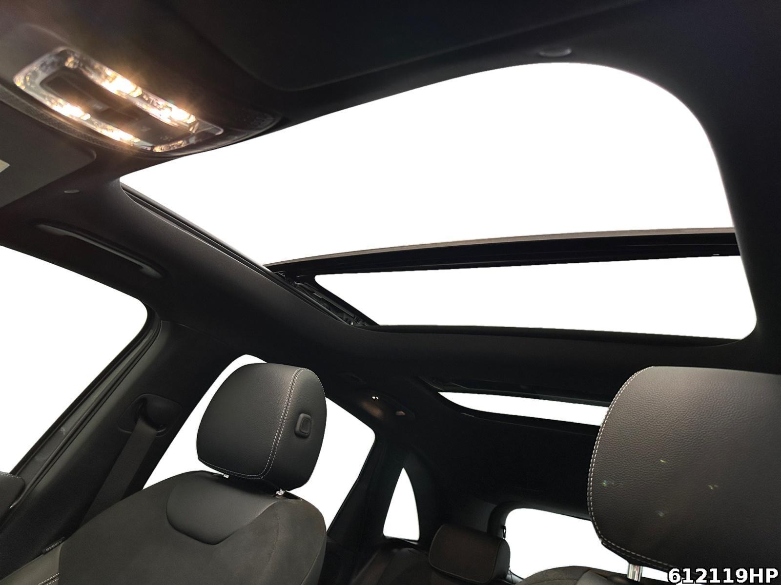Fahrzeugabbildung Mercedes-Benz B 250 e Edition AMG Line AHK Pano Head-up 360°
