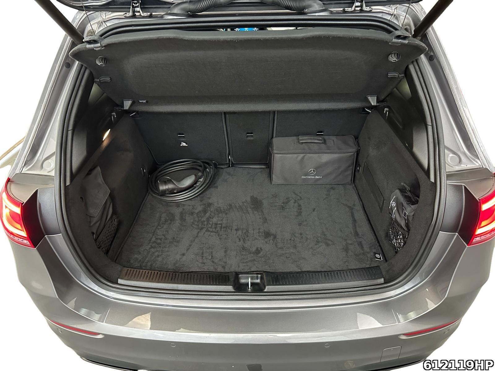 Fahrzeugabbildung Mercedes-Benz B 250 e Edition AMG Line AHK Pano Head-up 360°