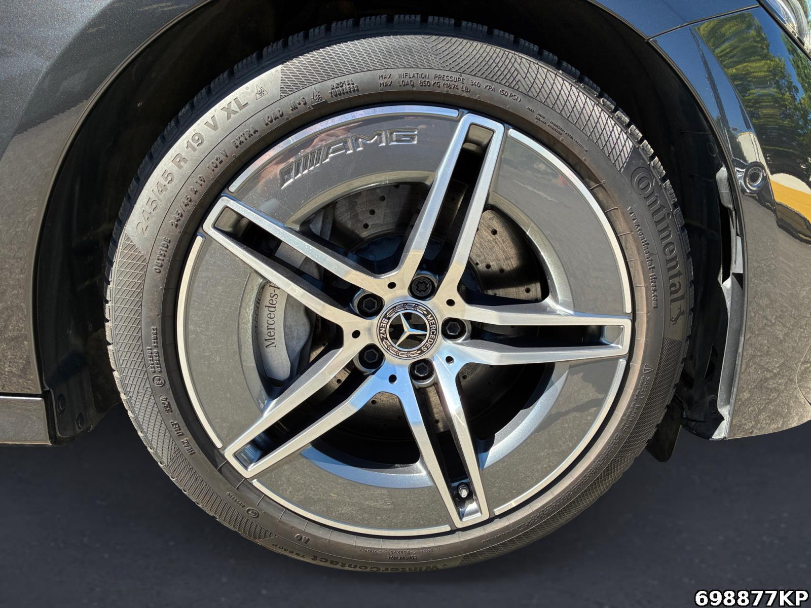 Fahrzeugabbildung Mercedes-Benz E 220 d T AMG AHK Distronic Totwinkel