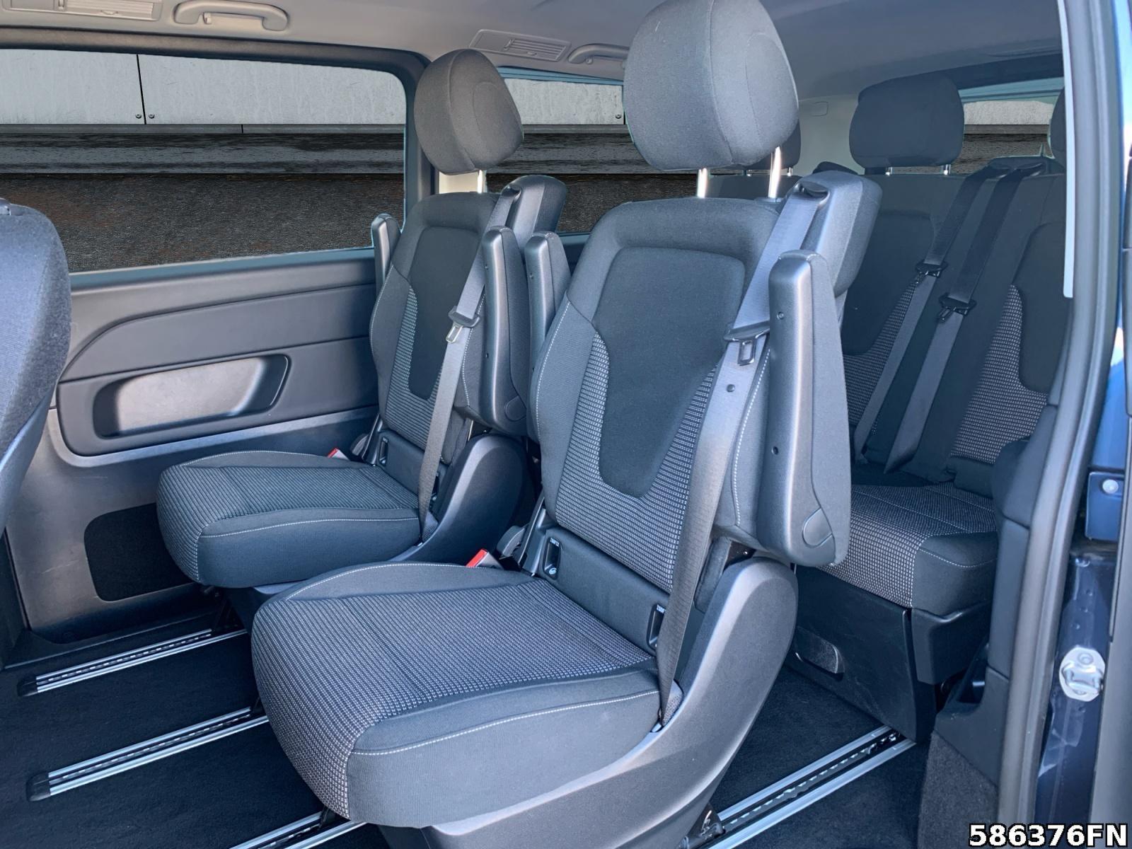 Fahrzeugabbildung Mercedes-Benz EQV 300 *MULTIBEAM*7 SITZE*DISTRONIC*WIDESCREEN