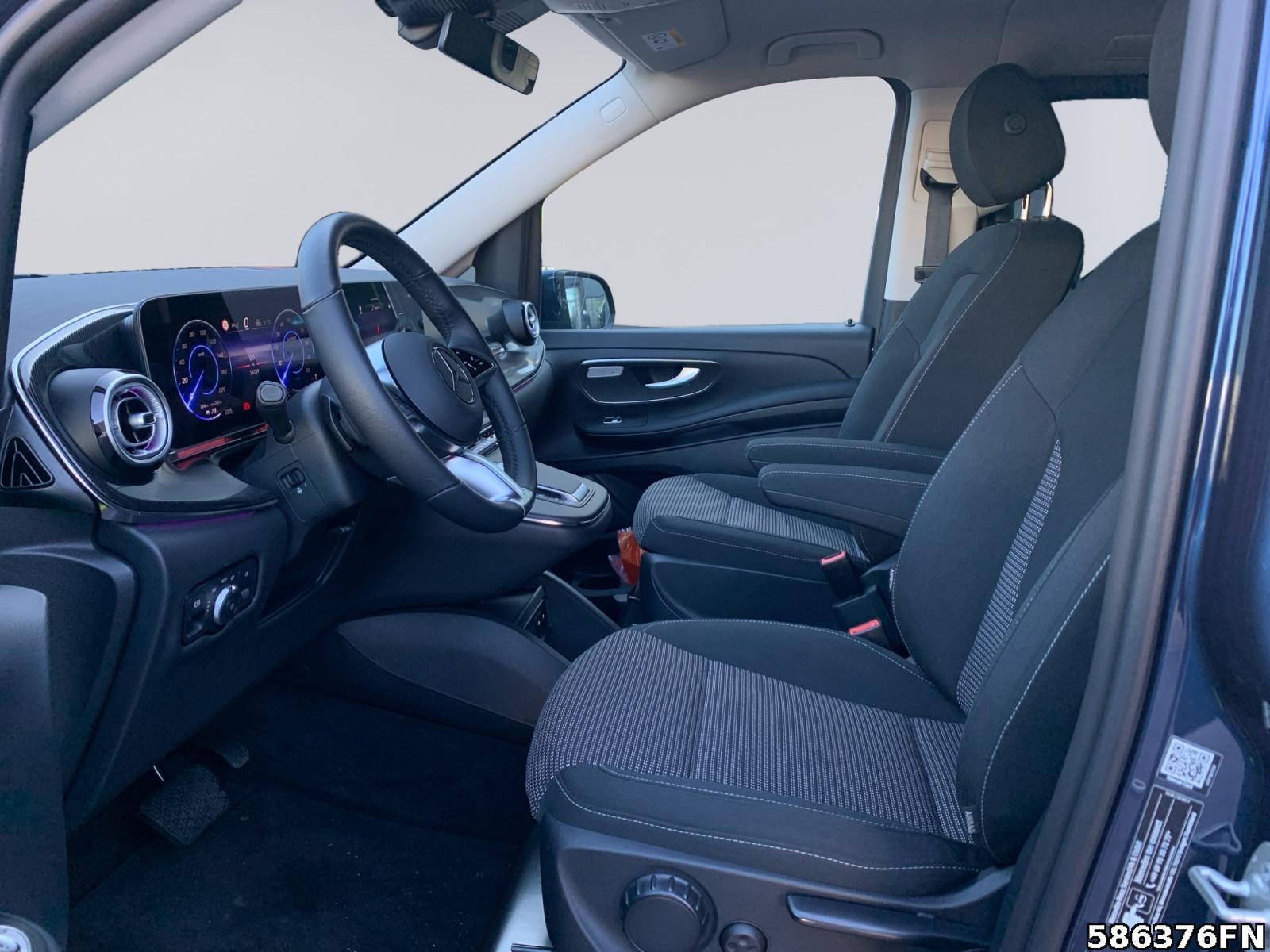 Fahrzeugabbildung Mercedes-Benz EQV 300 *MULTIBEAM*7 SITZE*DISTRONIC*WIDESCREEN