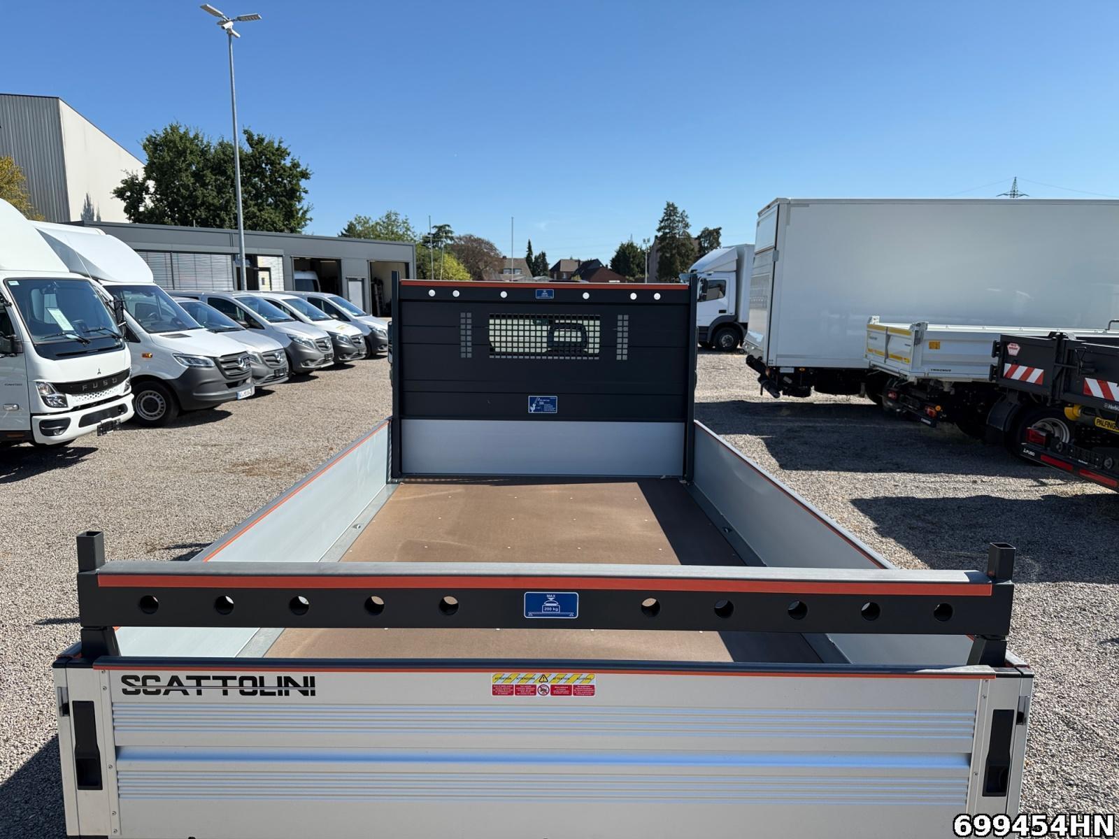 Fahrzeugabbildung FUSO Canter 3C15 AMT Pritsche Vfhrzg.