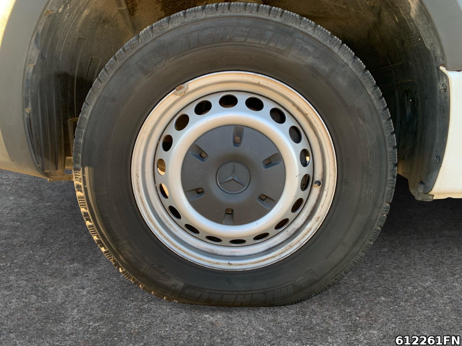 Fahrzeugabbildung Mercedes-Benz Sprinter 317 9G-TRO*LBW*INNENHÖHE 2,4m*KLIMA*KAM