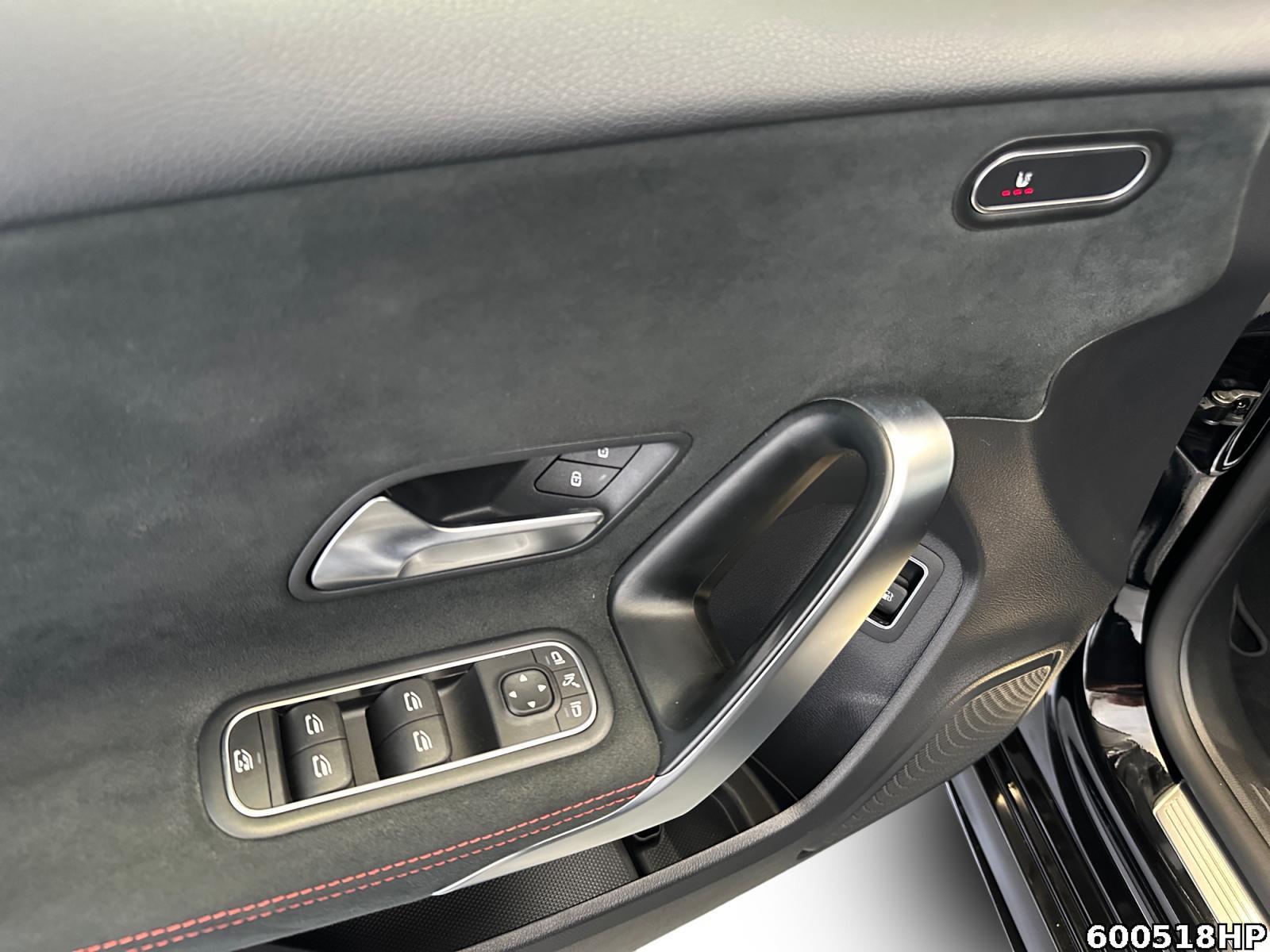 Fahrzeugabbildung Mercedes-Benz A 250 AMG Pano Night 360° Totw. CarPlay 18