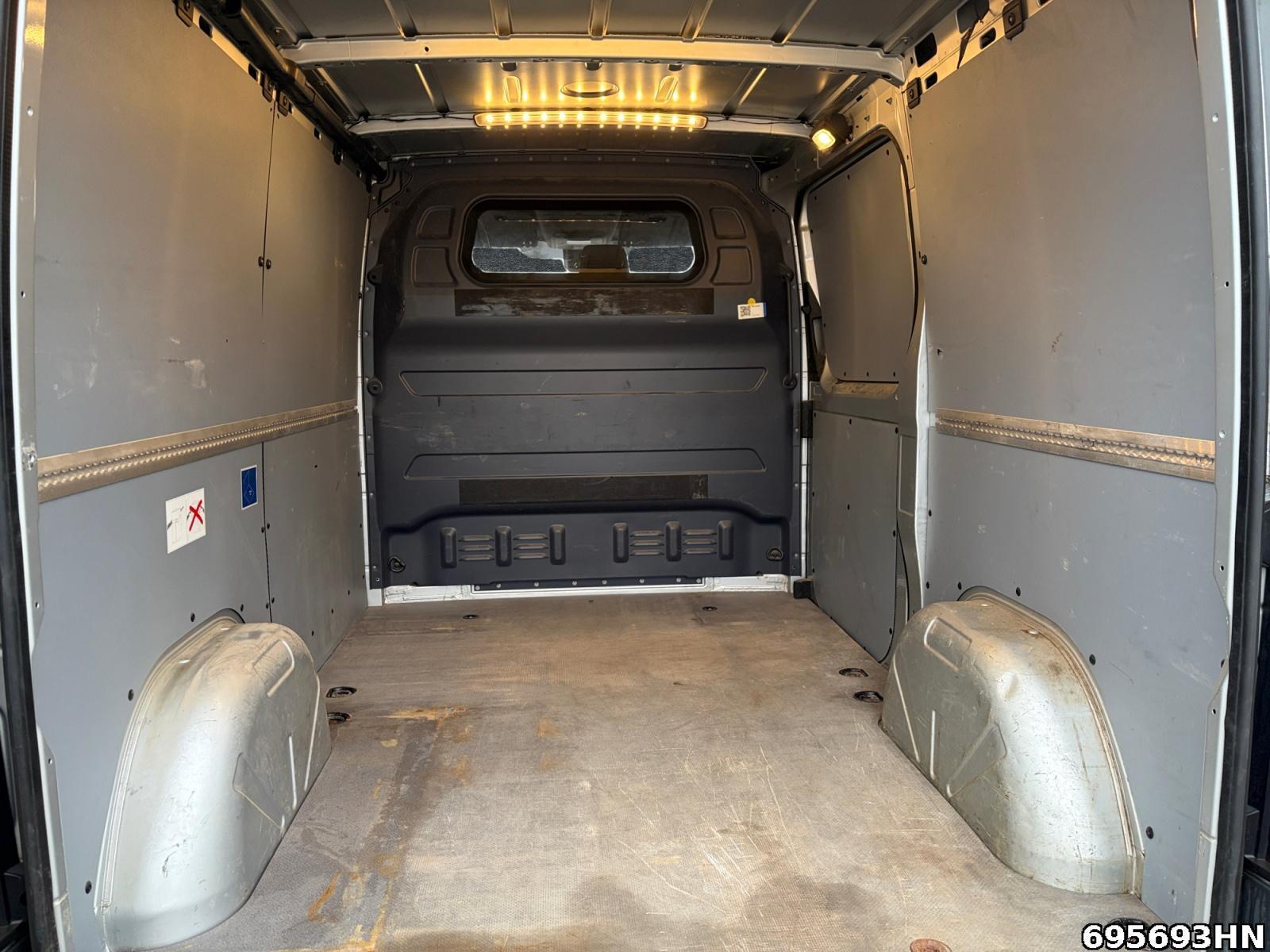 Fahrzeugabbildung Mercedes-Benz Sprinter 214 CDI *L1H1*Navi*AHK*Kamera*