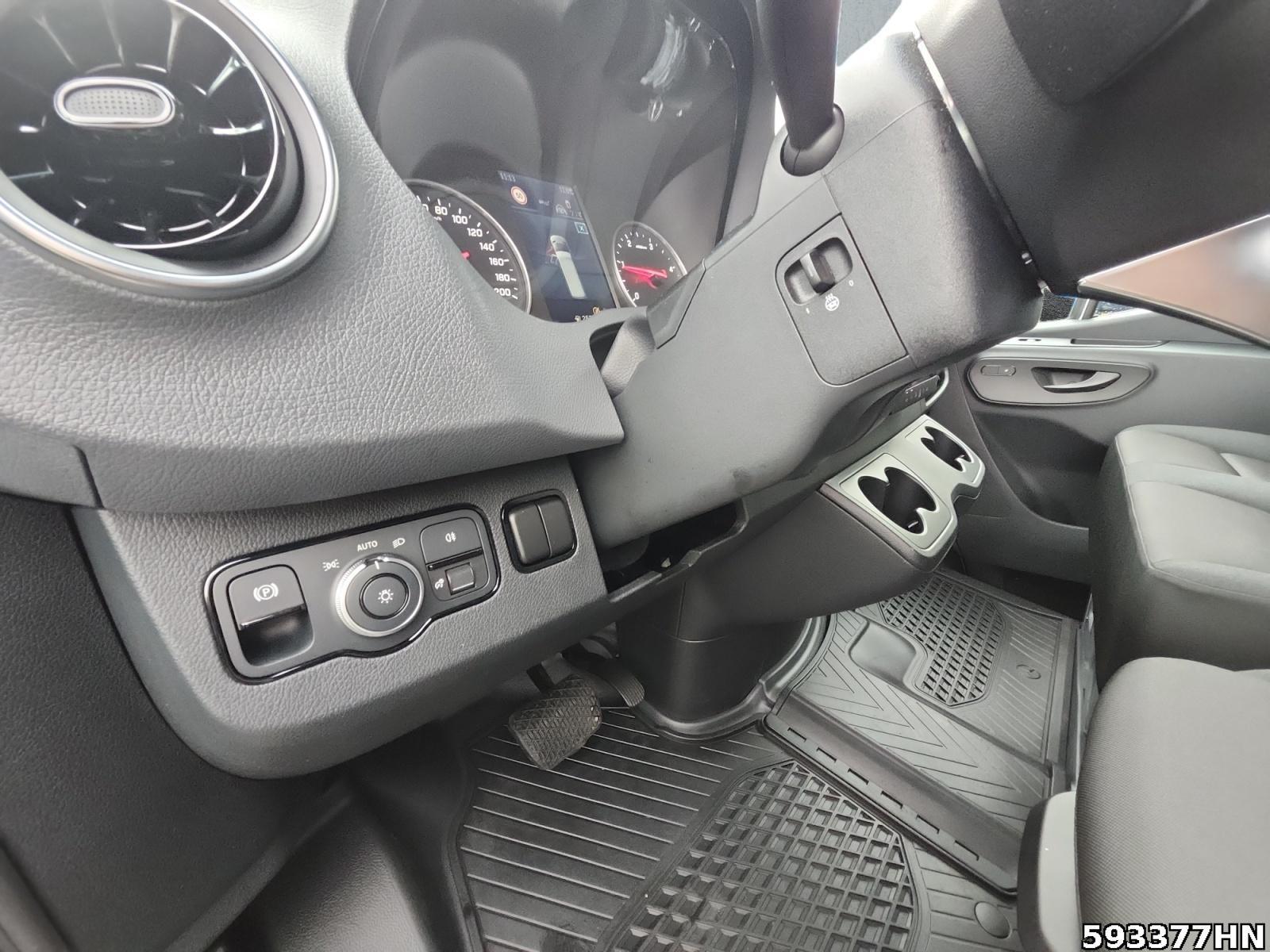 Fahrzeugabbildung Mercedes-Benz Sprinter 315 L2H2 SELECT *AHK+Tacho*LED*DISTRONI