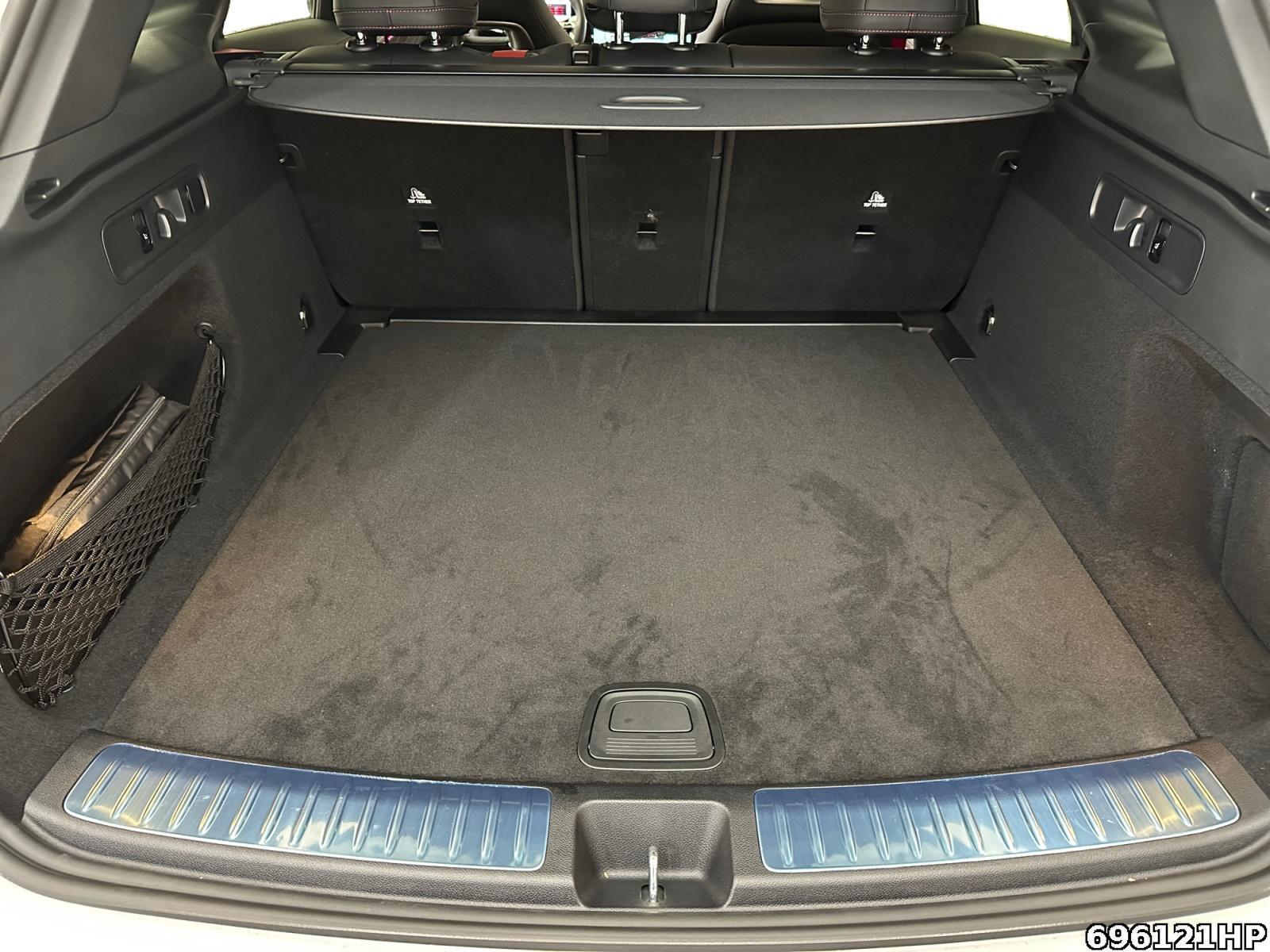 Fahrzeugabbildung Mercedes-Benz GLC 400 4MATIC +AMG-PLUS+BURMESTER+SKYCONTROL