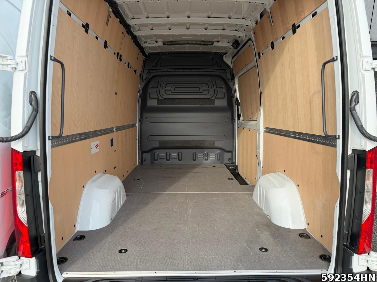 Fahrzeugabbildung Mercedes-Benz Sprinter 319 L2H2 *LED*AHK*AUTOMATIK*KAMERA*UVM