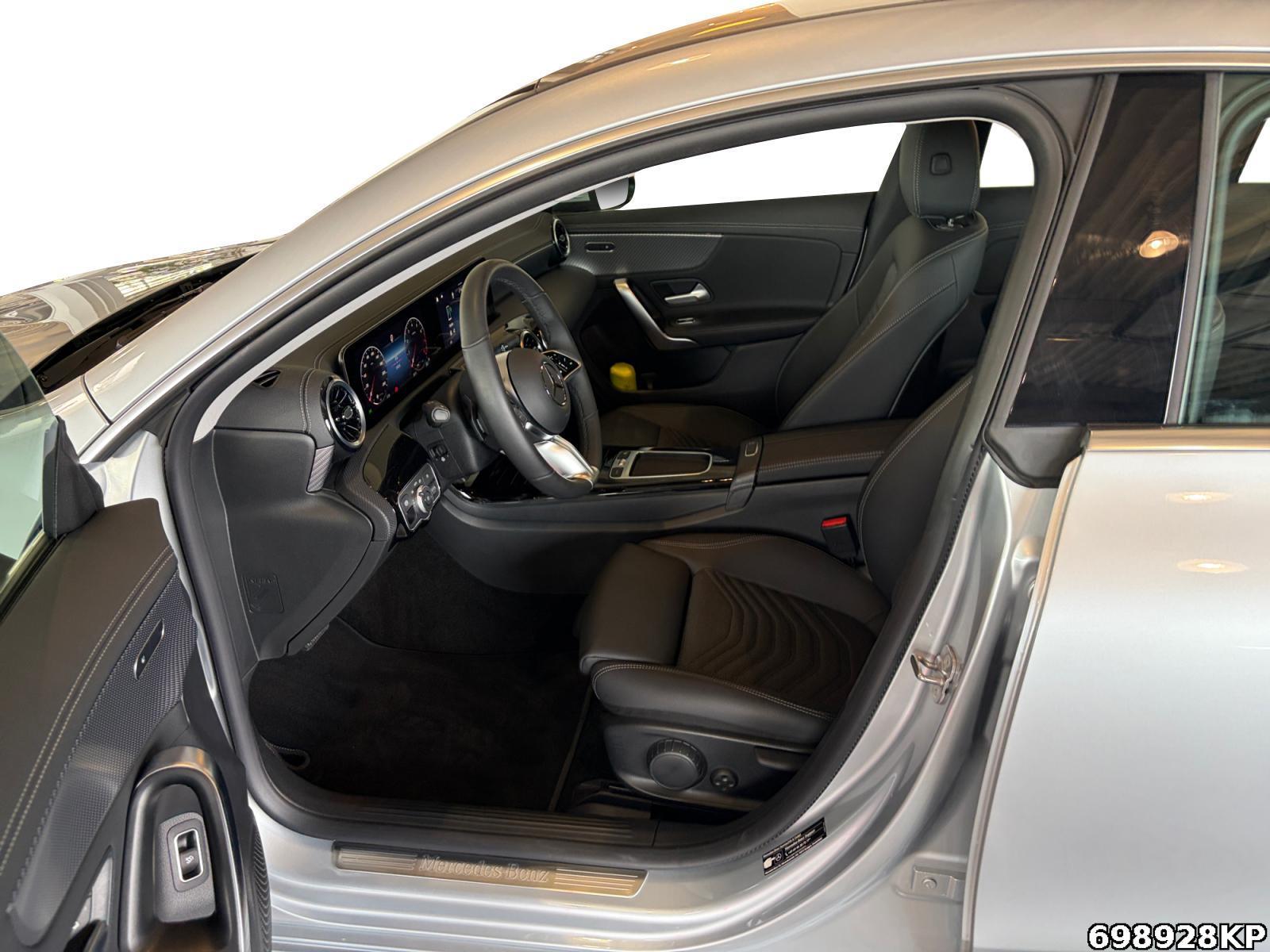 Fahrzeugabbildung Mercedes-Benz CLA 180 Progressive Lenkradhzg Kamera LED 18