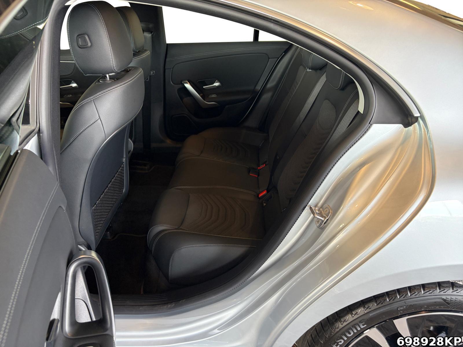Fahrzeugabbildung Mercedes-Benz CLA 180 Progressive Lenkradhzg Kamera LED 18