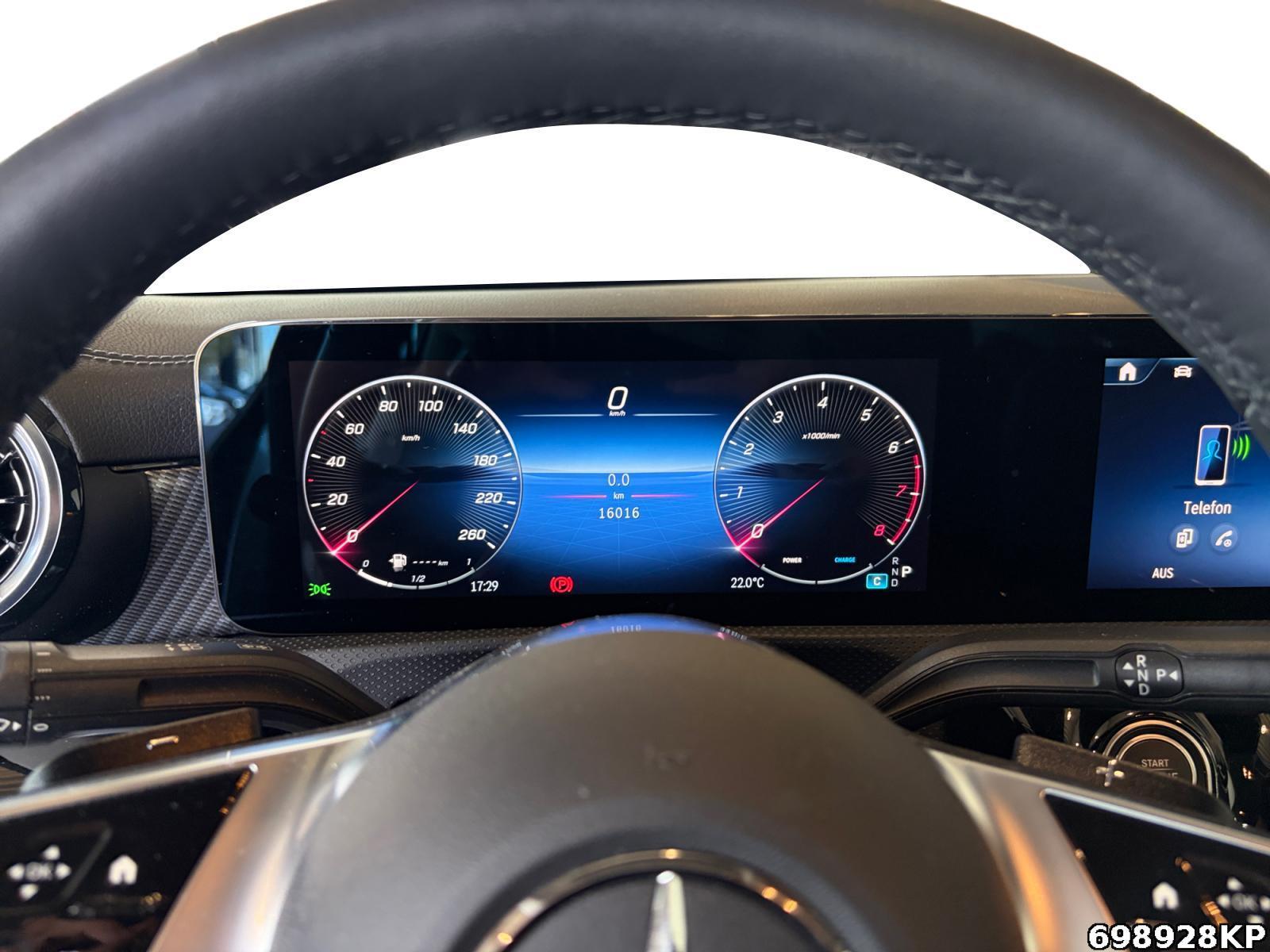Fahrzeugabbildung Mercedes-Benz CLA 180 Progressive Lenkradhzg Kamera LED 18