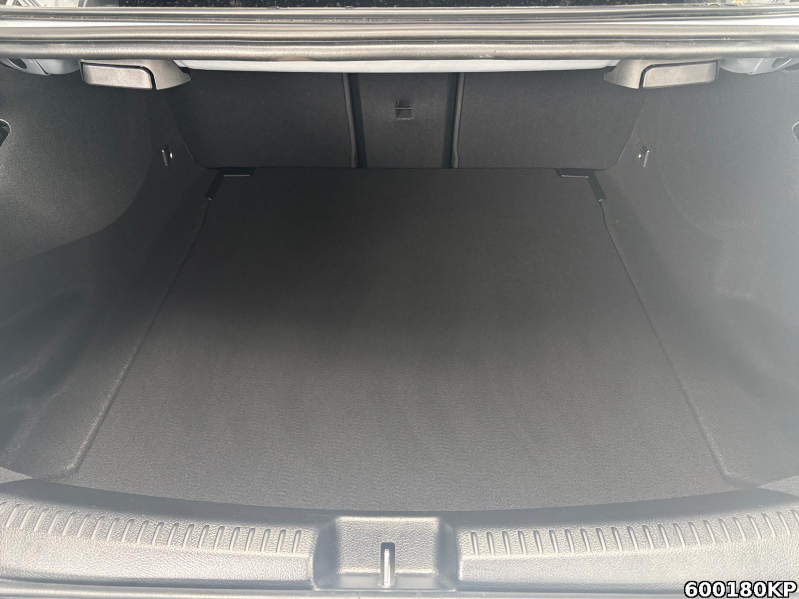 Fahrzeugabbildung Mercedes-Benz CLA 200 AMG Pano Distronic Night Kamera Ambiente