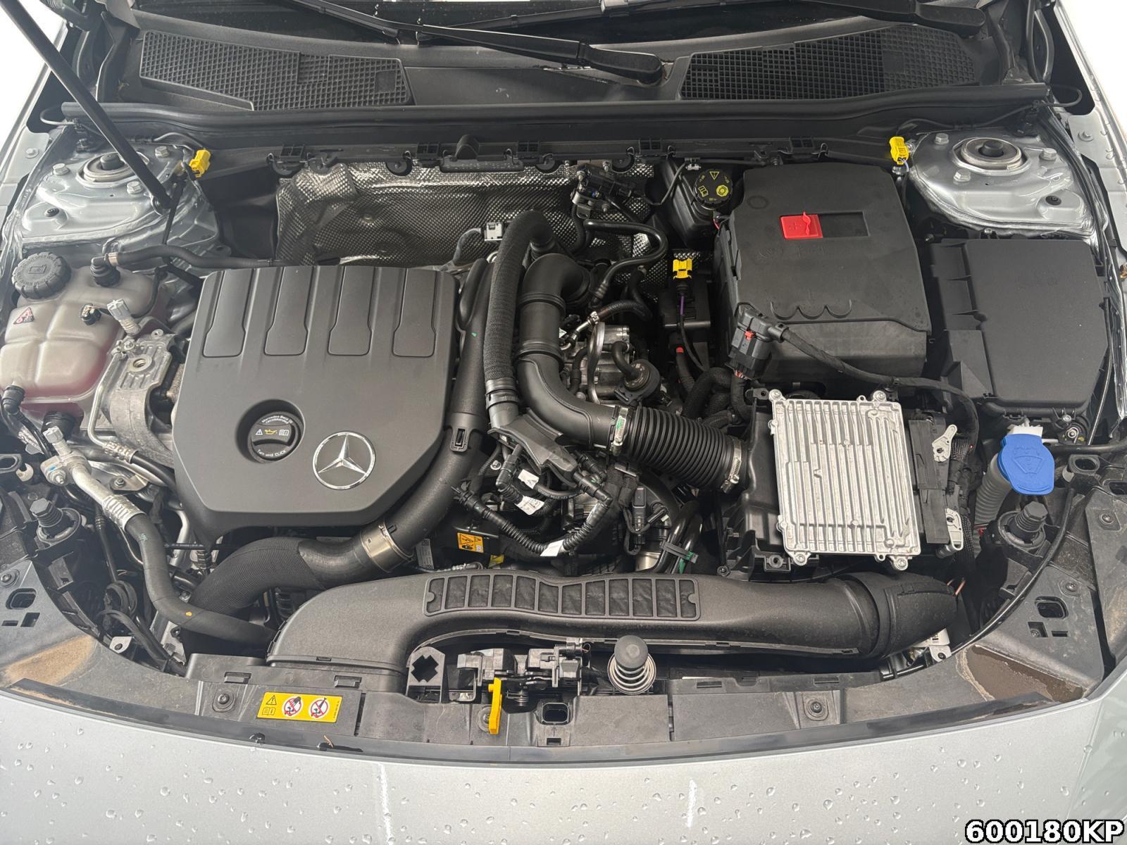 Fahrzeugabbildung Mercedes-Benz CLA 200 AMG Pano Distronic Night Kamera Ambiente