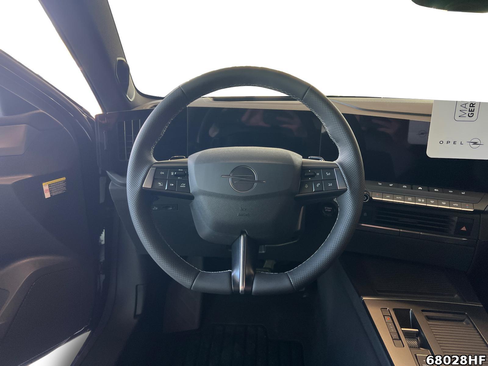 Fahrzeugabbildung Opel Astra Sports Tourer, Ultimate