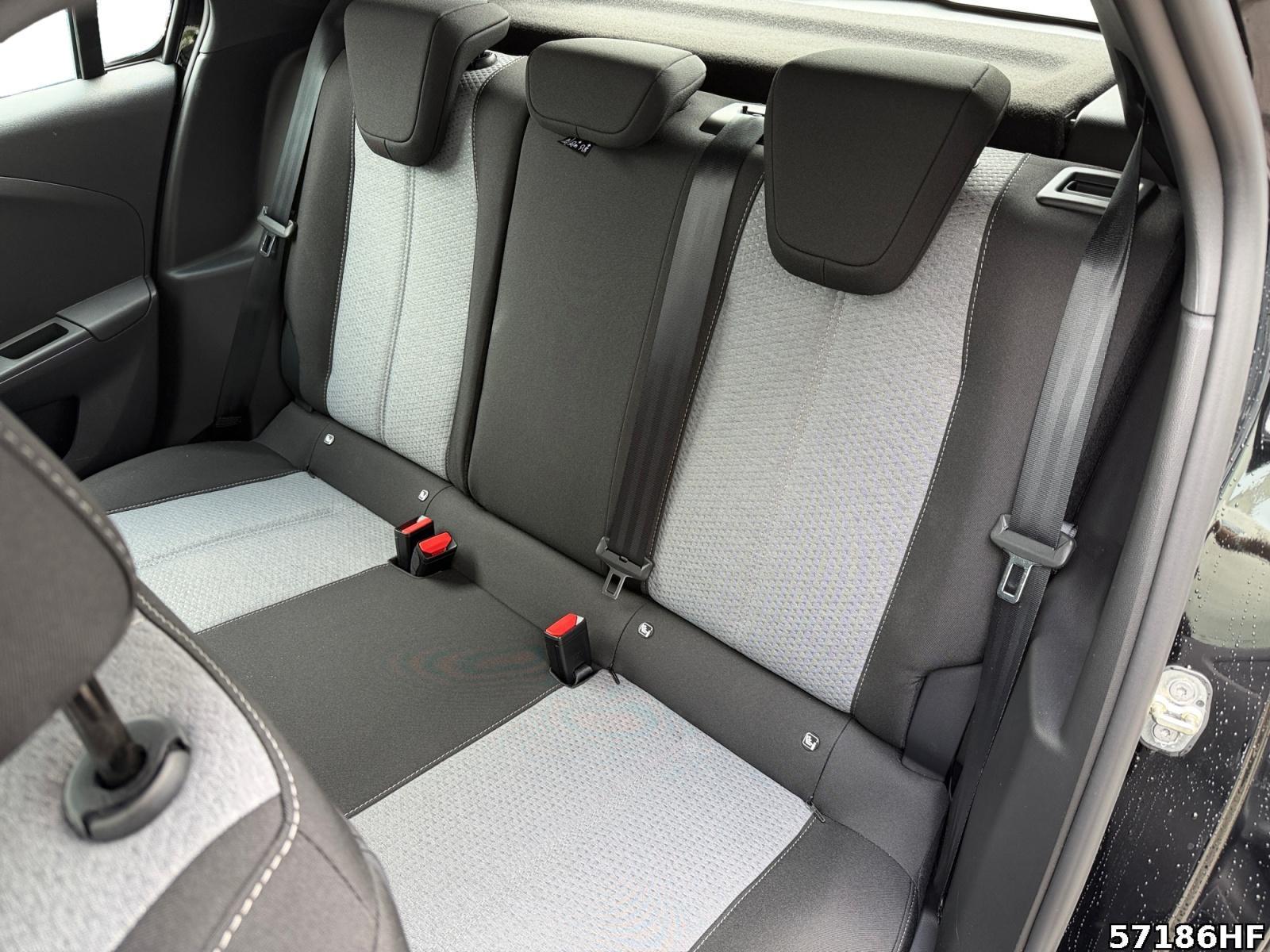 Fahrzeugabbildung Opel Corsa Edition* Verfügbar ab 11/26