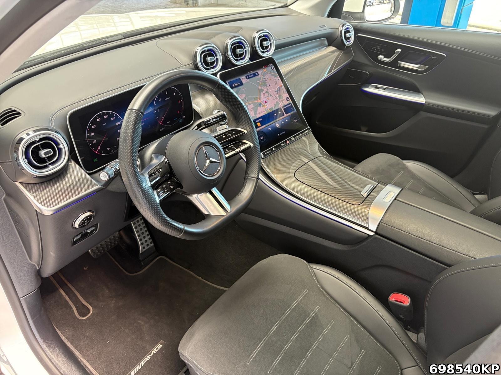 Fahrzeugabbildung Mercedes-Benz GLC 300 d 4M AMG AHK Pano DIGITAL LIGHT Memory.