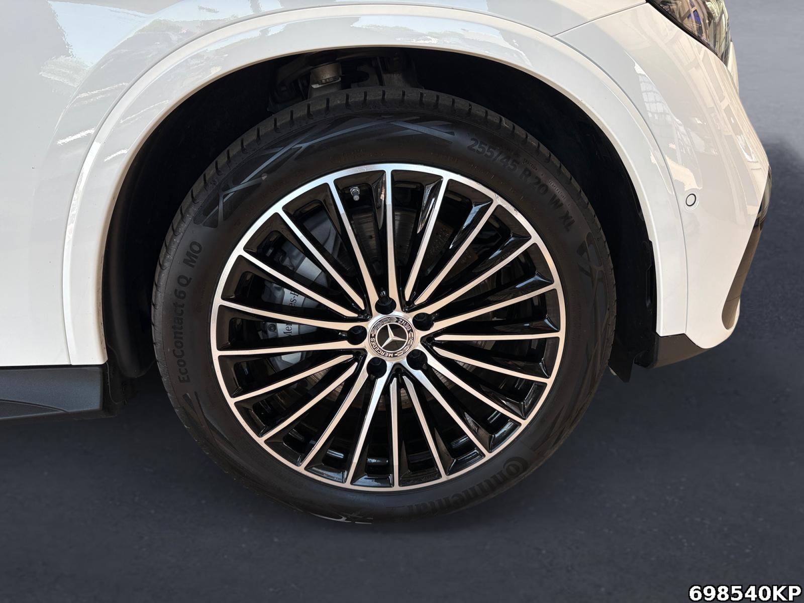 Fahrzeugabbildung Mercedes-Benz GLC 300 d 4M AMG AHK Pano DIGITAL LIGHT Memory.