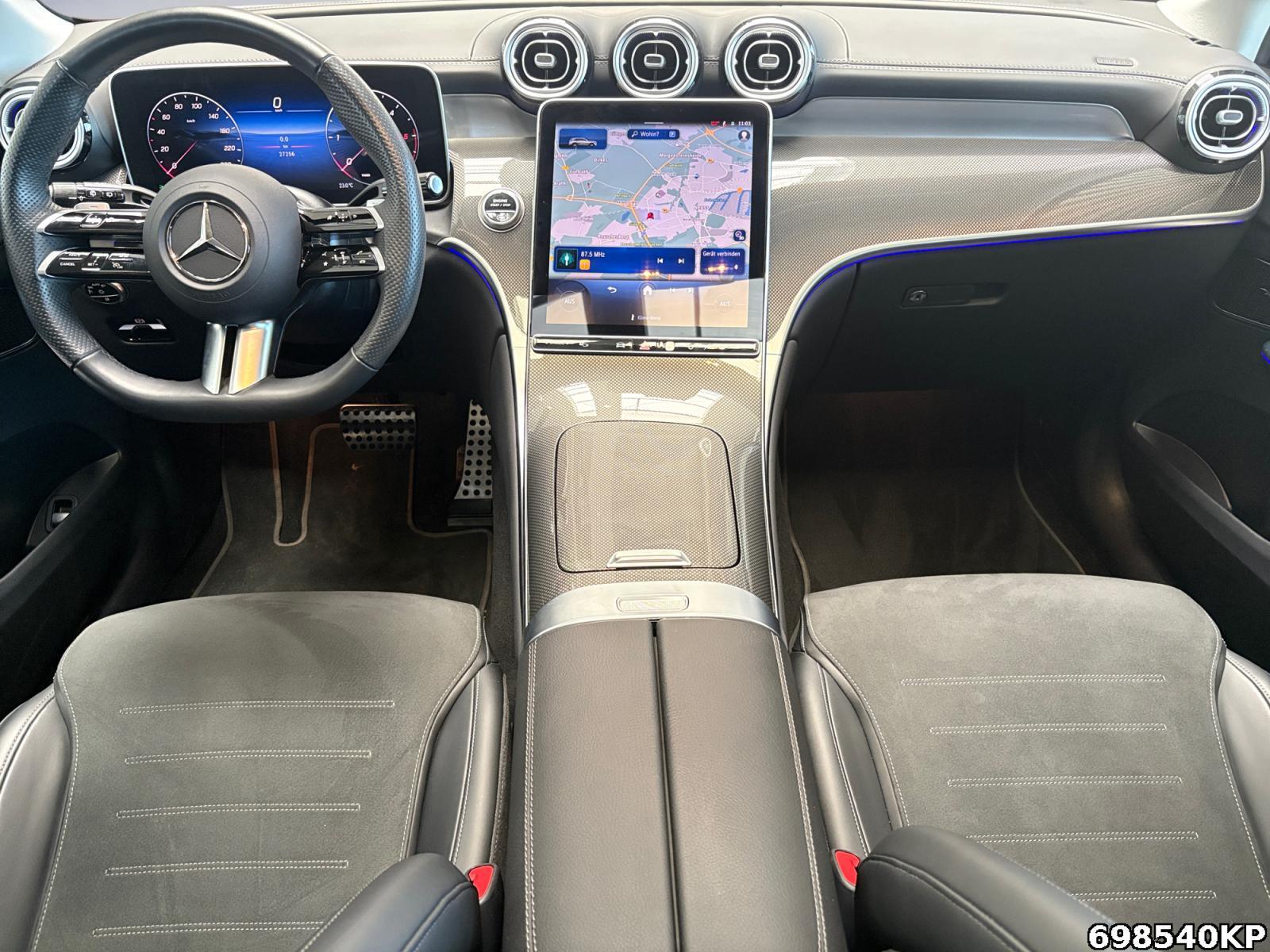 Fahrzeugabbildung Mercedes-Benz GLC 300 d 4M AMG AHK Pano DIGITAL LIGHT Memory.