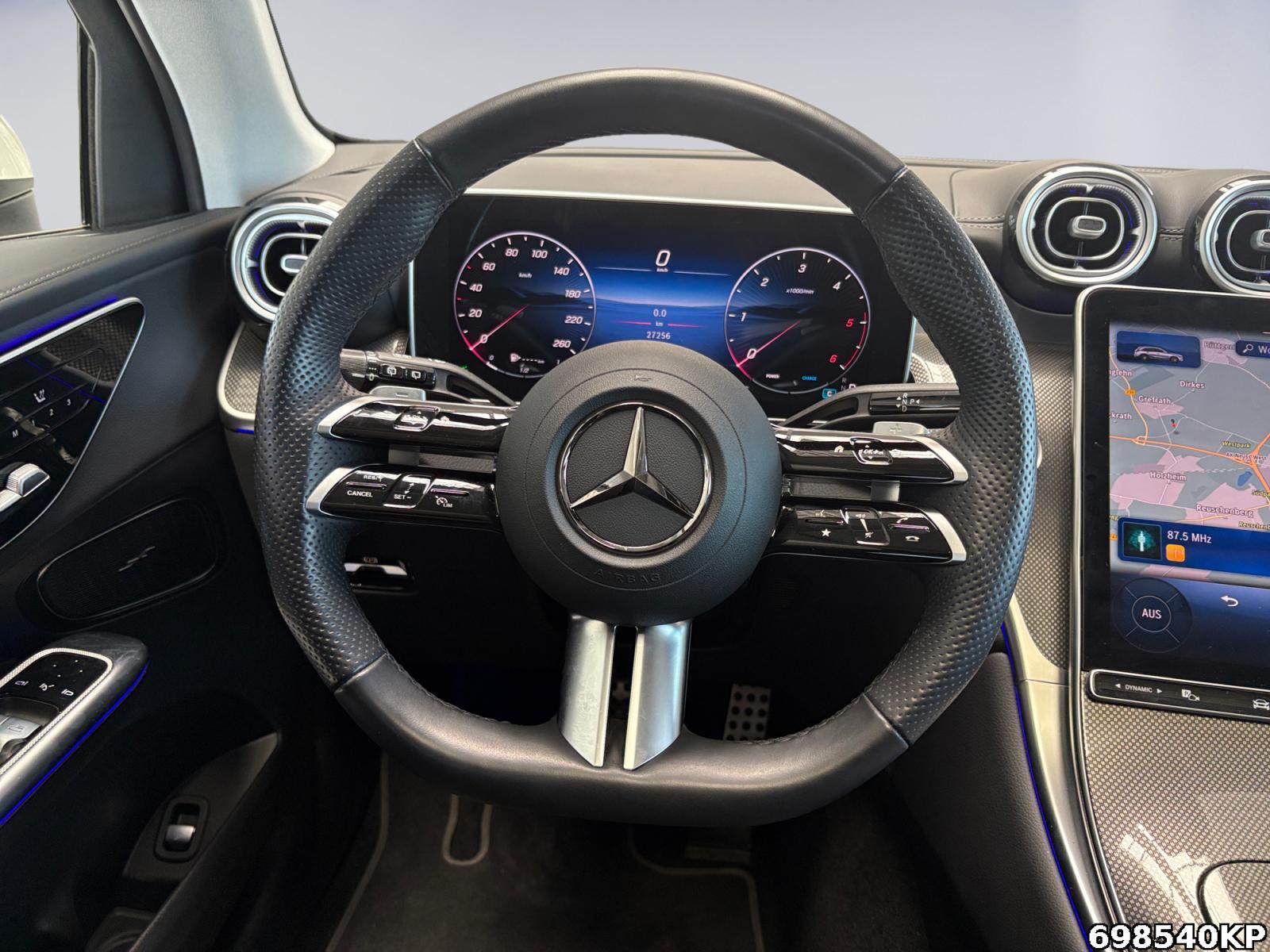 Fahrzeugabbildung Mercedes-Benz GLC 300 d 4M AMG AHK Pano DIGITAL LIGHT Memory.