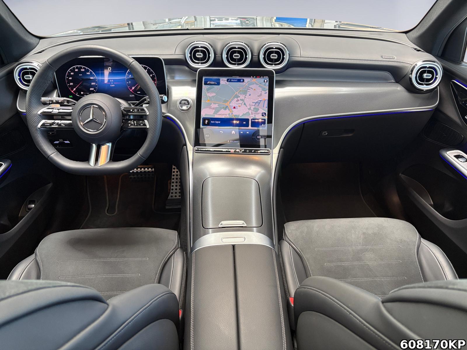 Fahrzeugabbildung Mercedes-Benz GLC 300 4M AMG AHK Pano 360° Memory Totw. 20