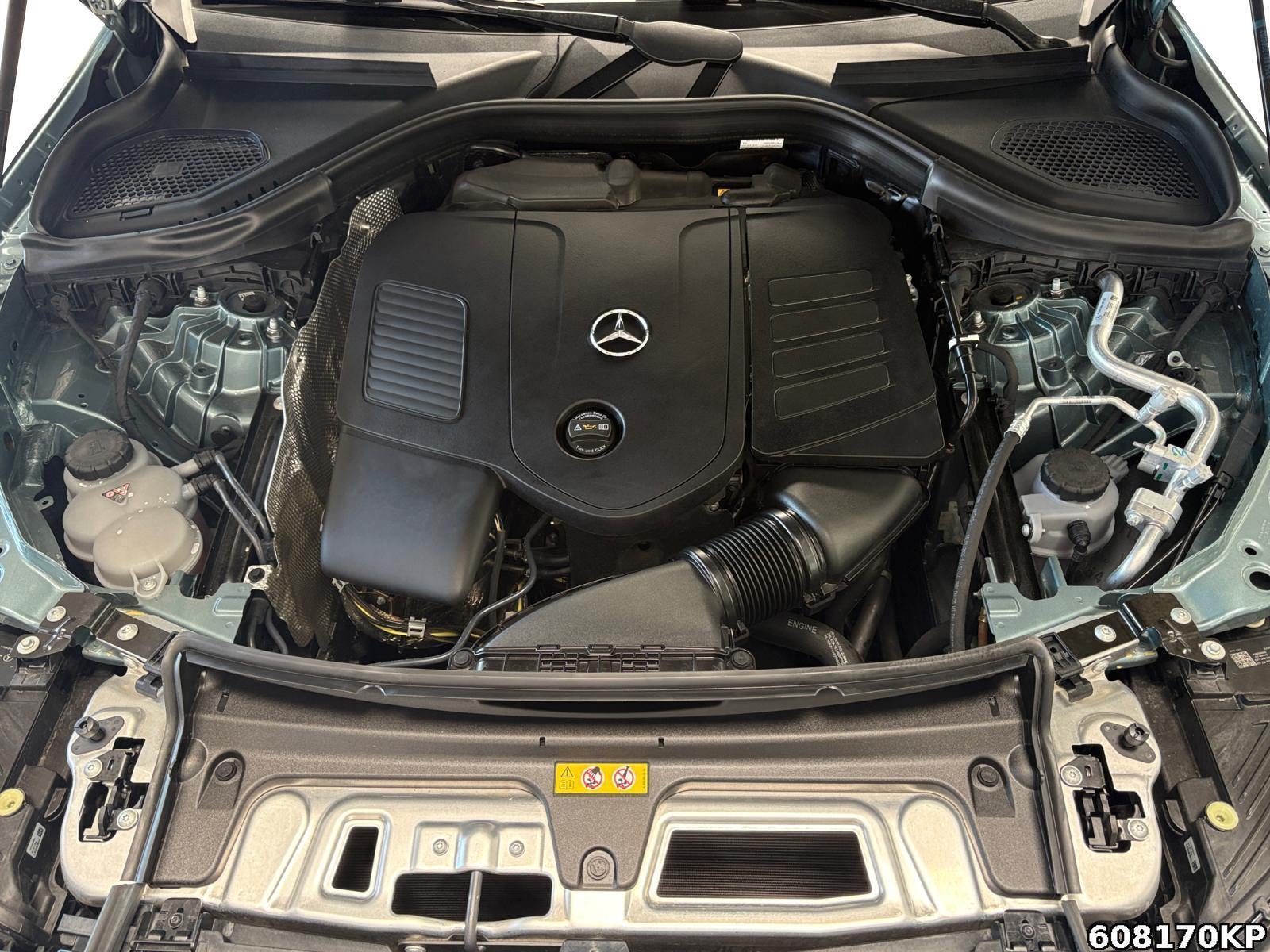 Fahrzeugabbildung Mercedes-Benz GLC 300 4M AMG AHK Pano 360° Memory Totw. 20