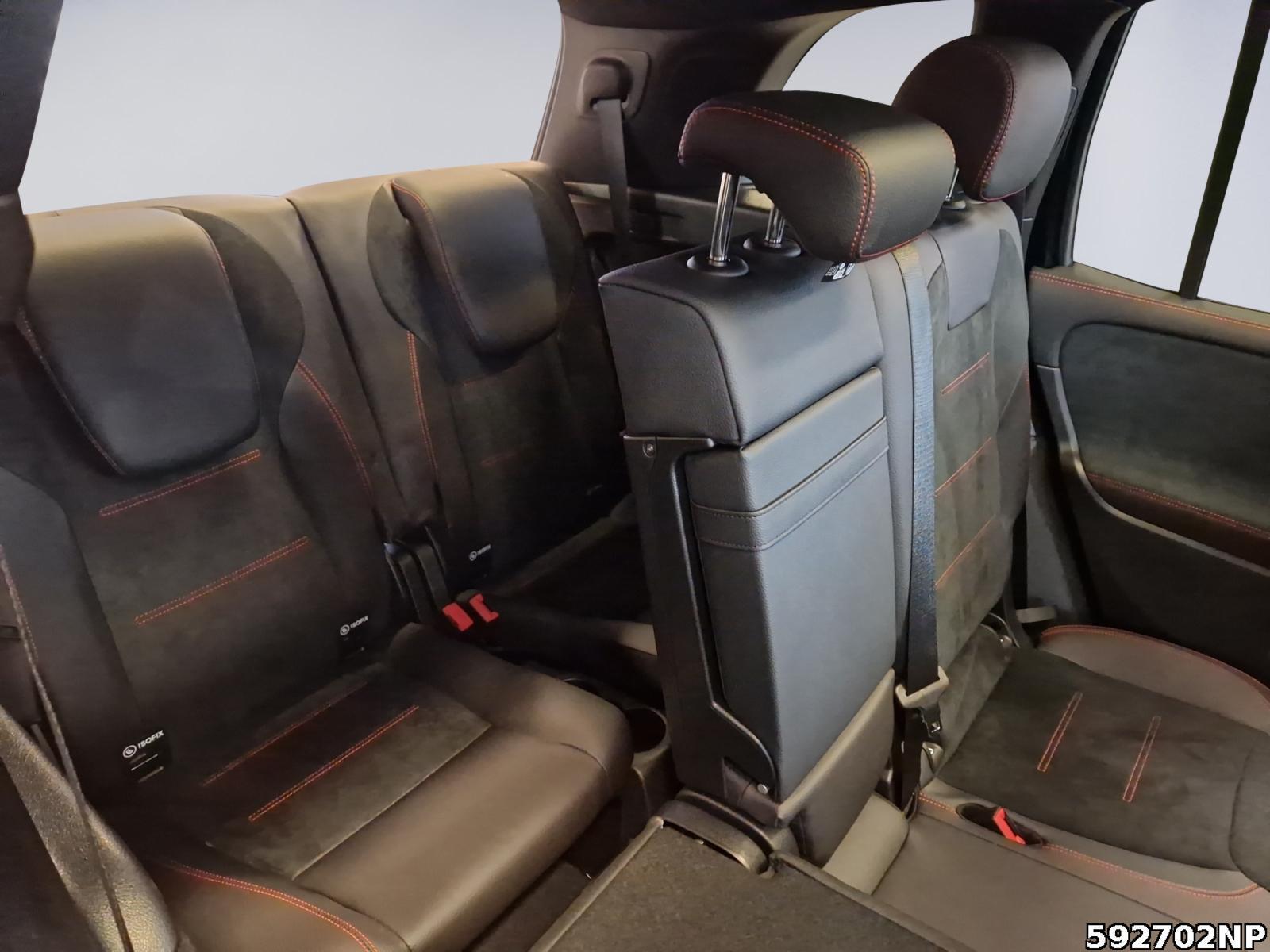 Fahrzeugabbildung Mercedes-Benz GLB 200 d AMG 5+2 Sitzer Pano Kamera KEYLESS 19