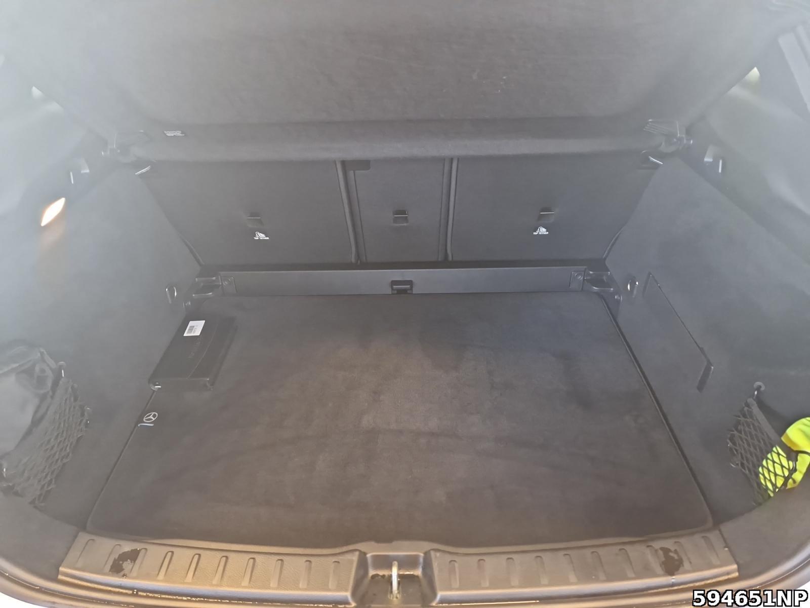 Fahrzeugabbildung Mercedes-Benz GLA 200 Progressive AHK Kamera THERMOTRONIC