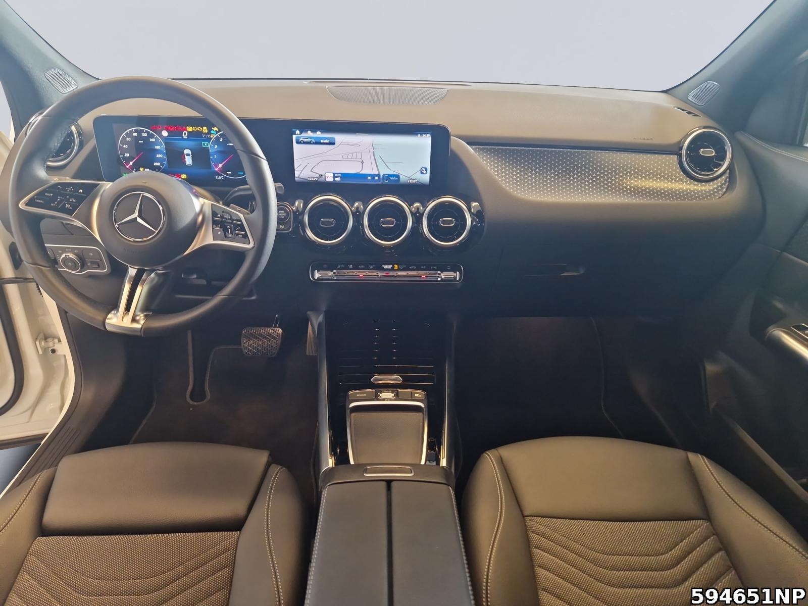 Fahrzeugabbildung Mercedes-Benz GLA 200 Progressive AHK Kamera THERMOTRONIC