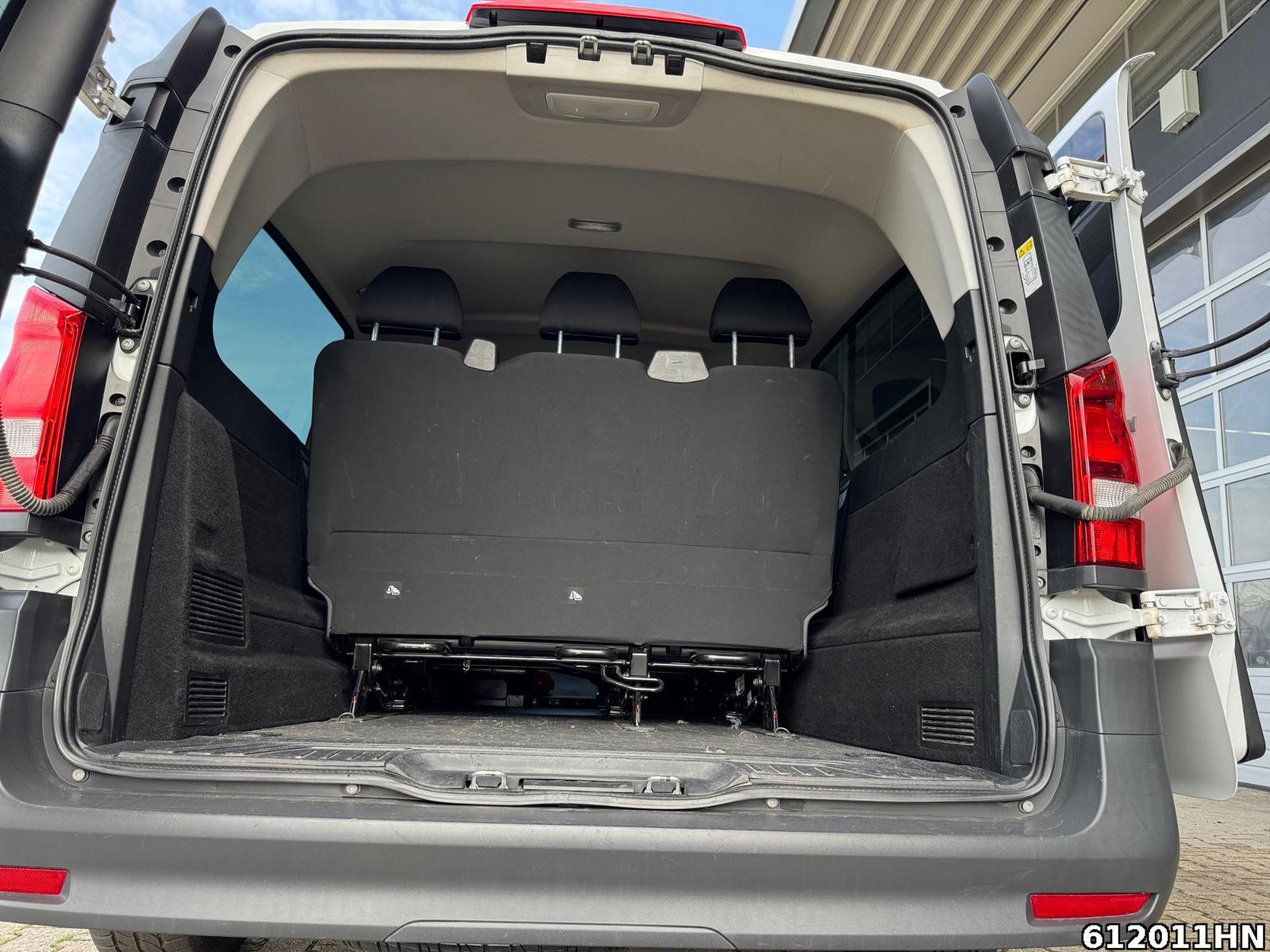 Fahrzeugabbildung Mercedes-Benz Vito 114 CDI Tourer *XL* *Automatik*9-Sitzer*