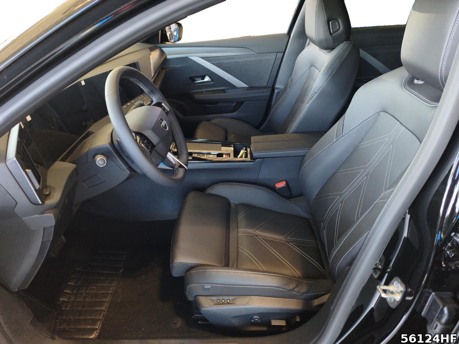 Fahrzeugabbildung Opel Astra ST GS 130 PS BlueHDi AT