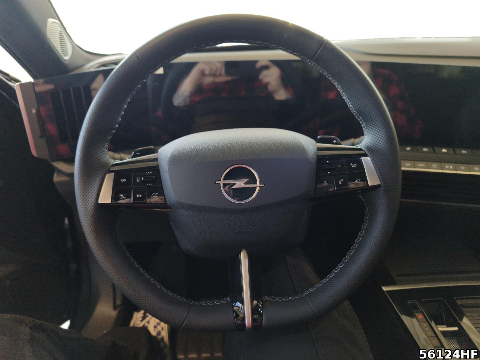Fahrzeugabbildung Opel Astra ST GS 130 PS BlueHDi AT