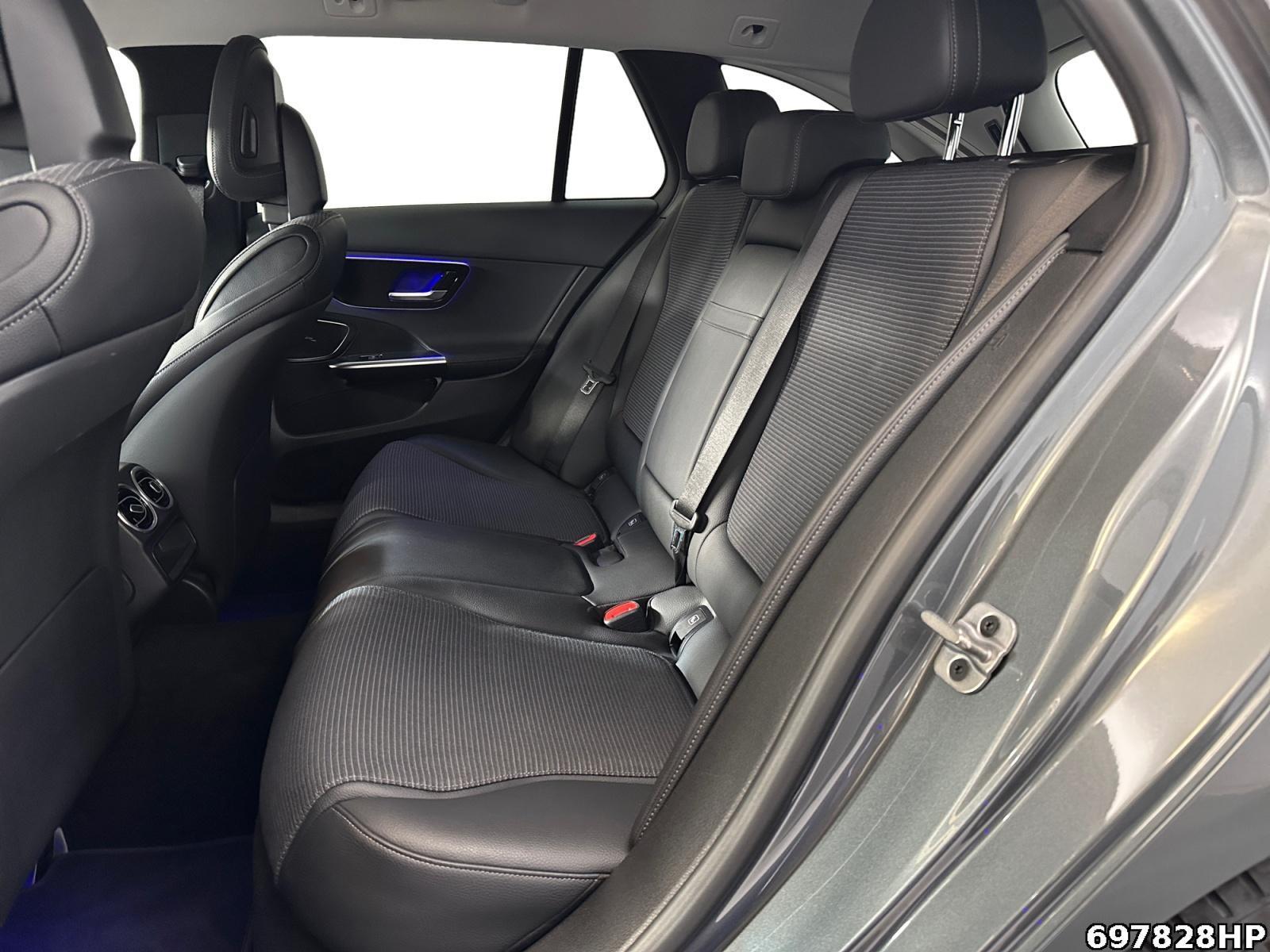 Fahrzeugabbildung Mercedes-Benz C 300 d T Avantgarde Night AHK DigitalLight 360