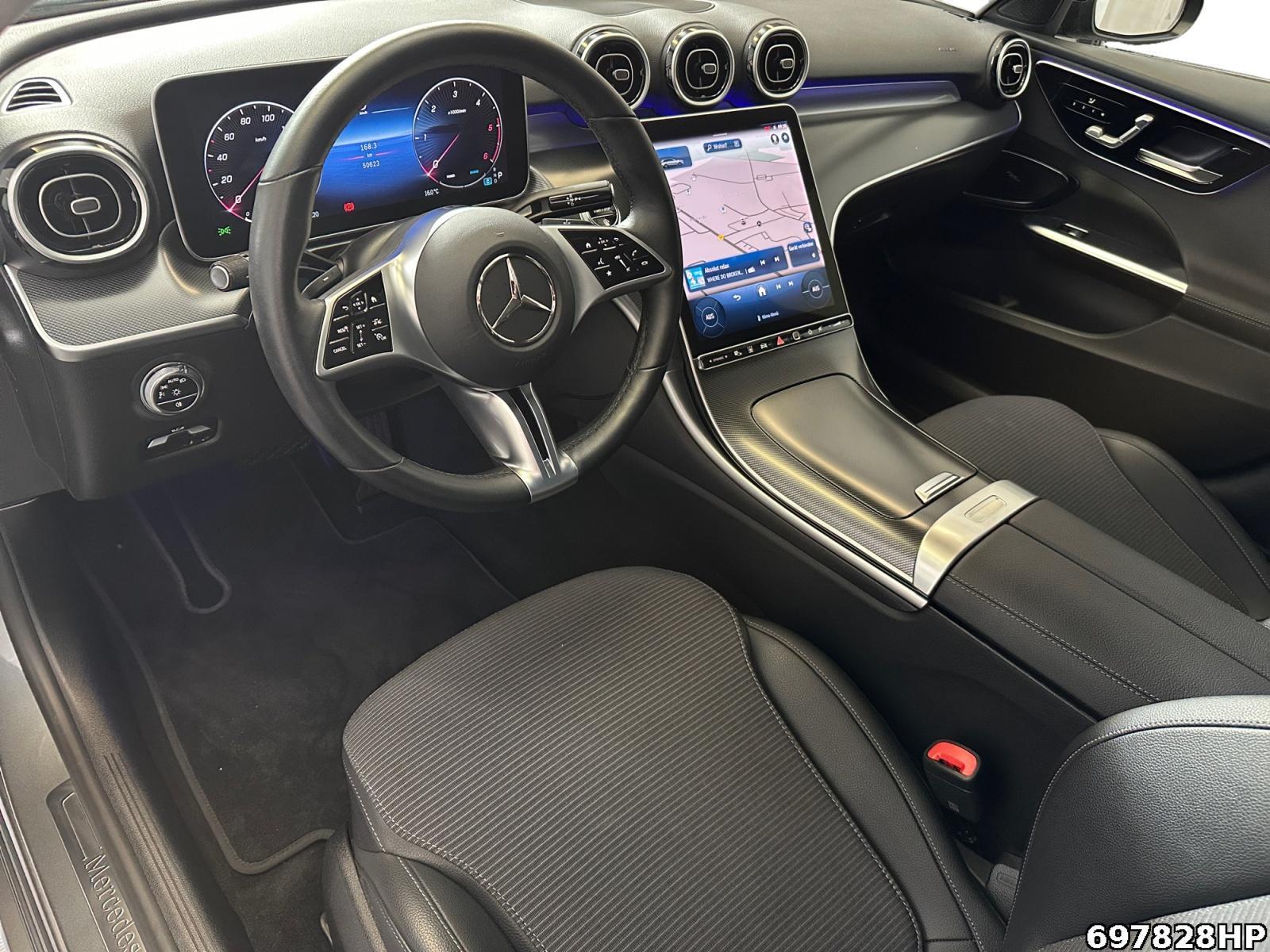 Fahrzeugabbildung Mercedes-Benz C 300 d T Avantgarde Night AHK DigitalLight 360