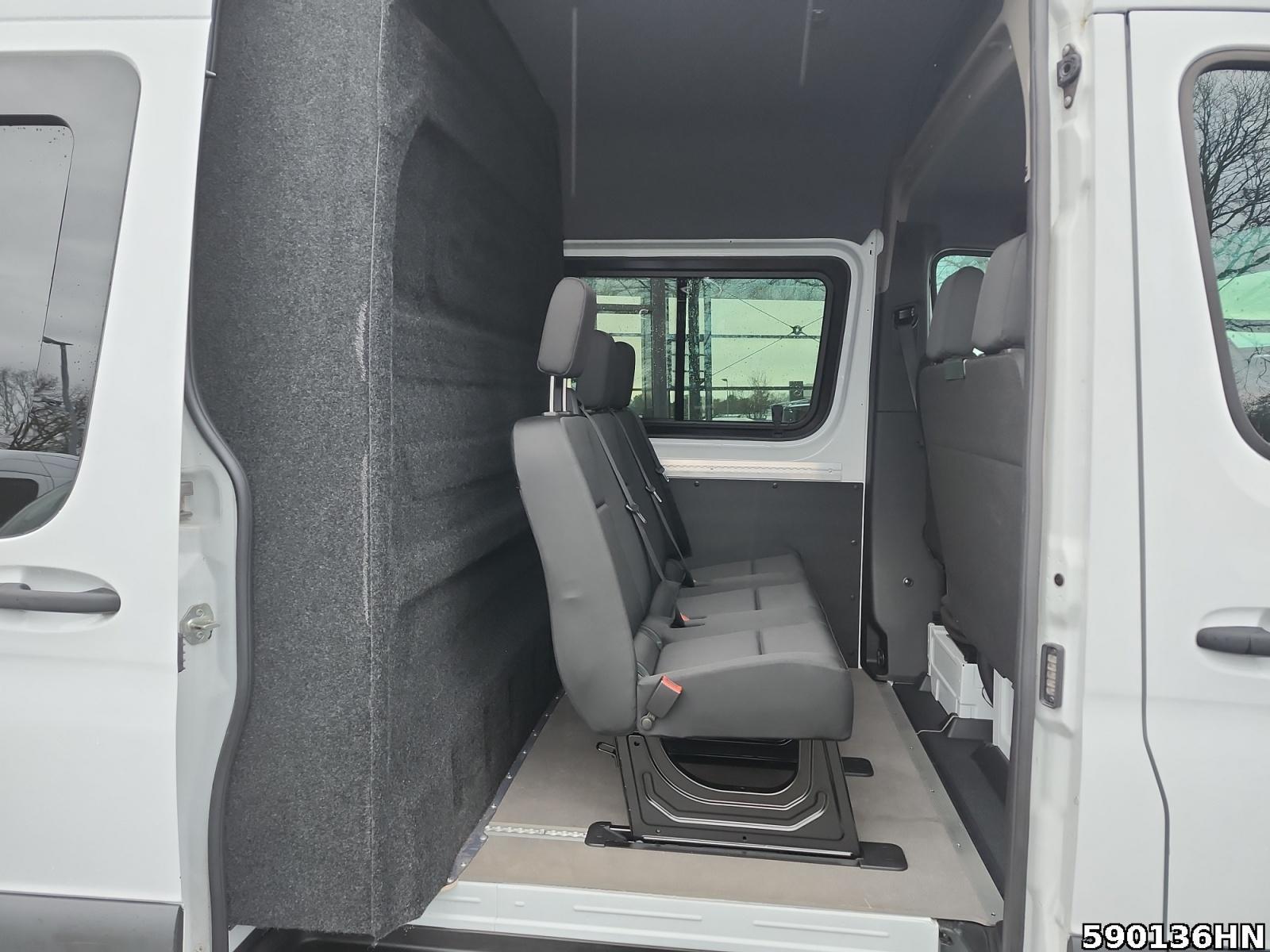 Fahrzeugabbildung Mercedes-Benz Sprinter 317 L2H2 Mixto*AHK 3.500 kg*