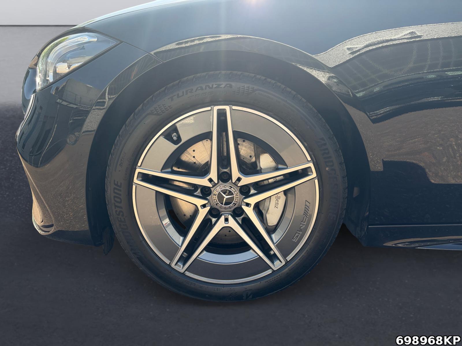 Fahrzeugabbildung Mercedes-Benz C 300 T AMG Fahrassistenz+ CarPlay AHK AdvSound
