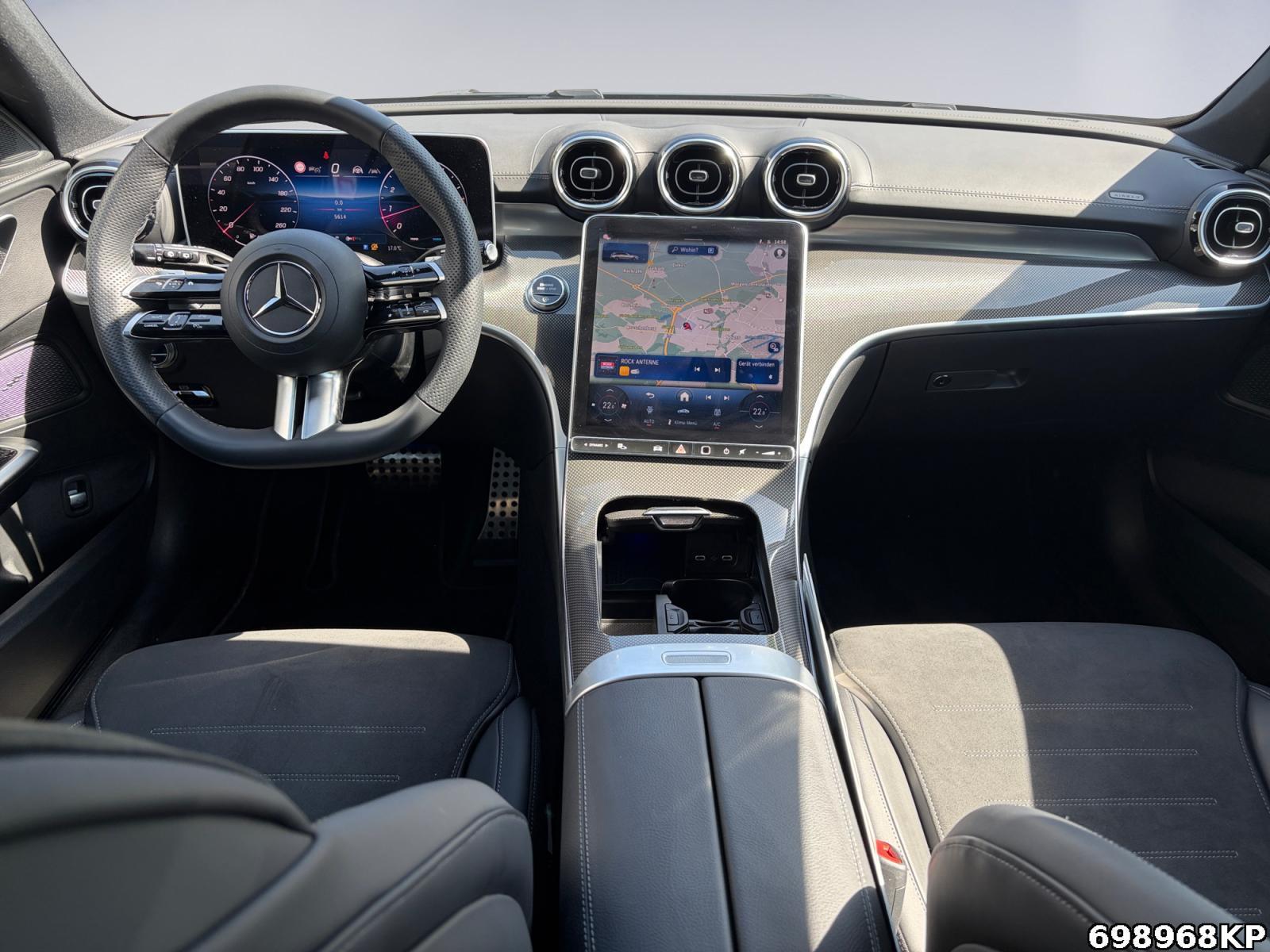 Fahrzeugabbildung Mercedes-Benz C 300 T AMG Fahrassistenz+ CarPlay AHK AdvSound