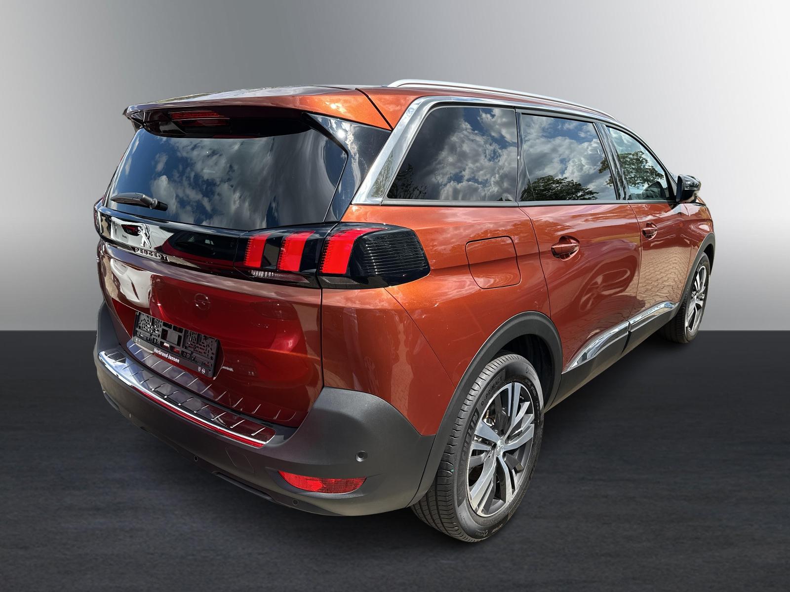 Fahrzeugabbildung Peugeot 5008 1.2 PureTech 130, Allure Pack