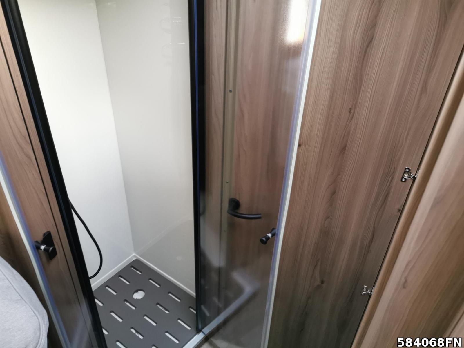 Fahrzeugabbildung Kabe TM Royal X 810 LGB 2026 Solar AHK
