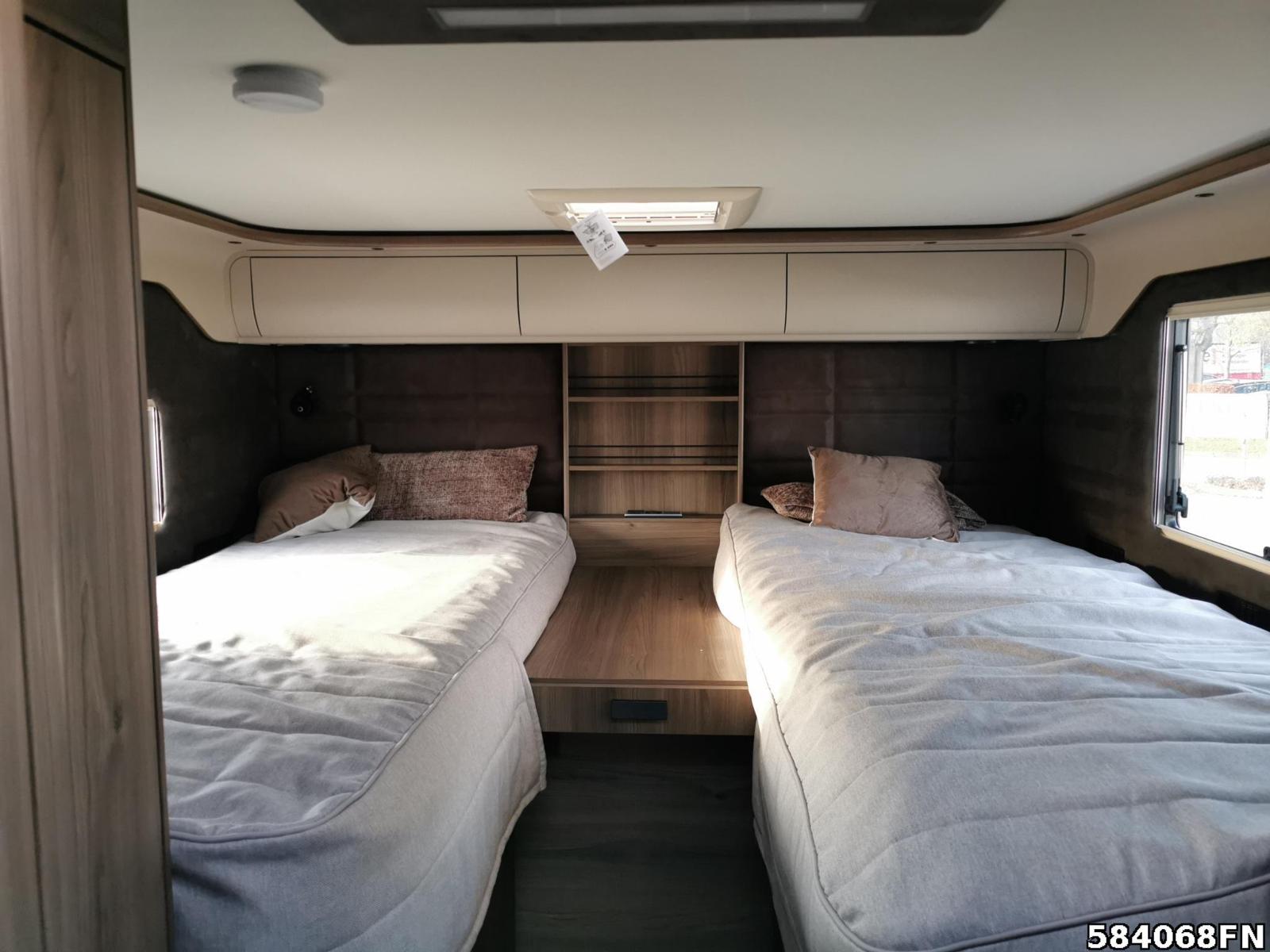 Fahrzeugabbildung Kabe TM Royal X 810 LGB 2026 Solar AHK