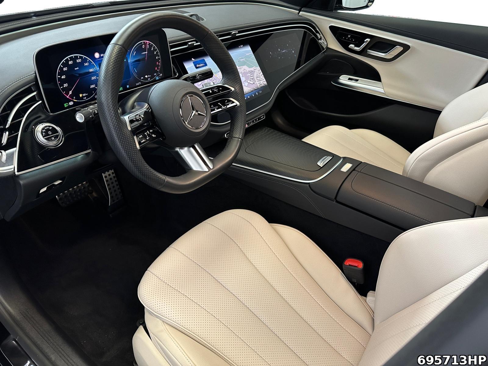 Fahrzeugabbildung Mercedes-Benz E 300 T AMG Superscreen Pano AHK Distronic